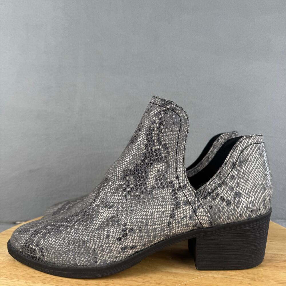 Volatile Gray Faux Snakeskin Pull-On Block Heel Western Ankle Boots Women’s 9 US